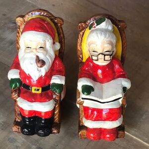 Vintage Christmas 🎅🏻 Mr. and Mrs. Claus 🤶🏻 Rocking Chair Coin Banks￼